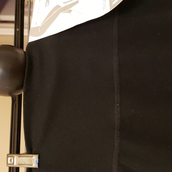 RUNAWAY READY LEGGING 👖 - Picture 3 of 3